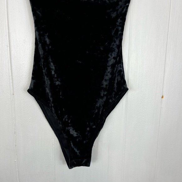 Out From Under MJ Velvet Tube Top Bodysuit Sz XS - Picture 7 of 10